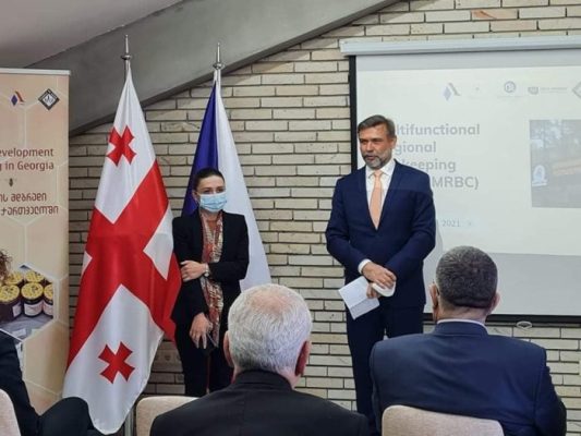 თბილისში მეფუტკრეობის საშემოდგომო ბაზრობა მოეწყო