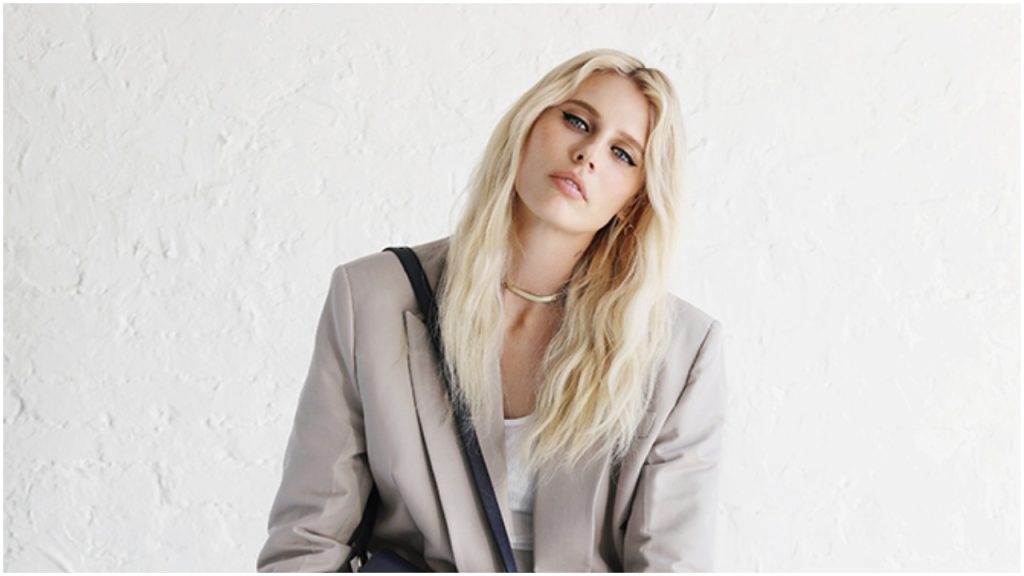 მოდელს ფეხების ამპუტაცია დასჭირდა ჩვეულებრივი ტამპონის გამო - სიკვდილამდე 10 წუთი იყო დარჩენილი