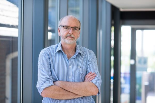 კოვიდ-19 ვაქცინირებულების დაავადება აღარაა – ოქსფორდის მეცნიერი