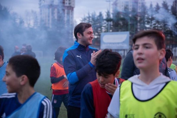 თორნიკე რიჟვაძემ ბათუმის დინამოს ფეხბურთელებს ჩემპიონობა მიულოცა