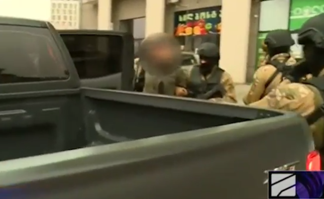 VIDEO: ვრცელდება კადრები, როგორ დააკავეს „ქურდული სამყაროს“ წევრები და ყოფილი დეპუტატის ვაჟი