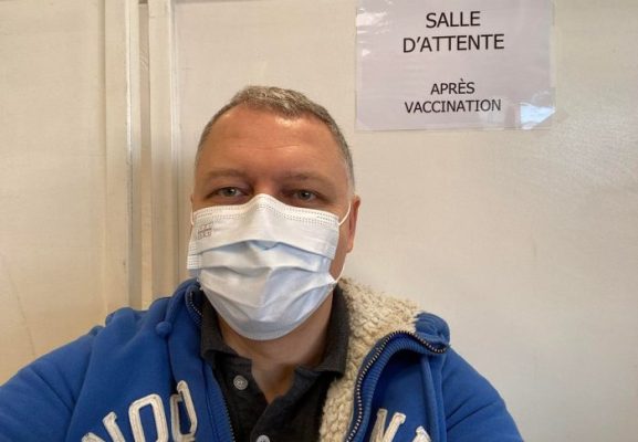 VIDEO: „მოდერნა“ გავიკეთე ამ წუთას – გიორგი ფხაკაძე ბუსტერ დოზით აიცრა