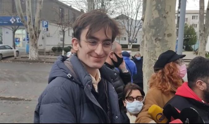 ,„იმედიანად ვუყურებ ახლო მომავალს“ – მიხეილ სააკაშვილი  უფროსმა ვაჟმა მოინახულა
